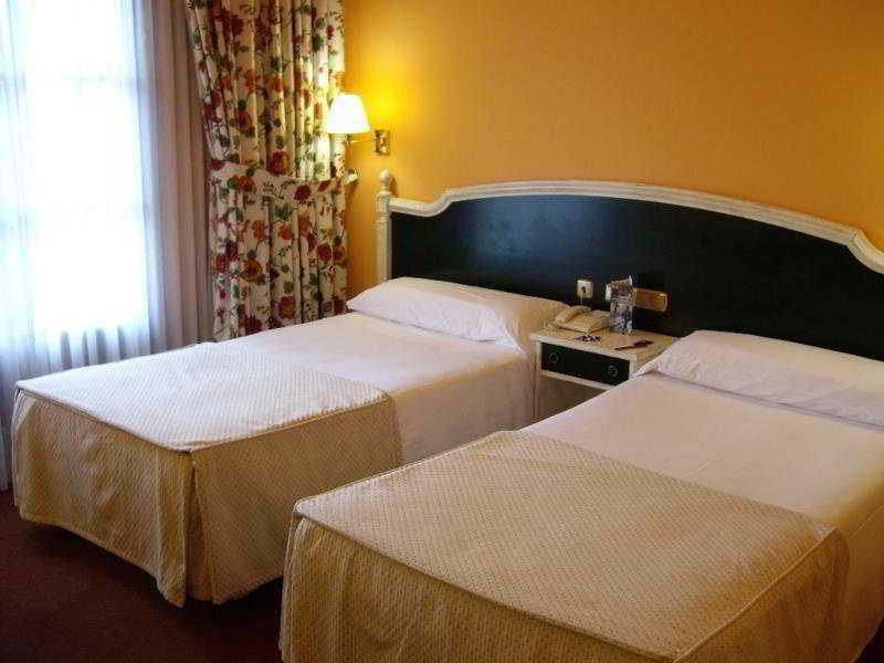 Tryp Bilbao Sondika Hotel Pokoj fotografie