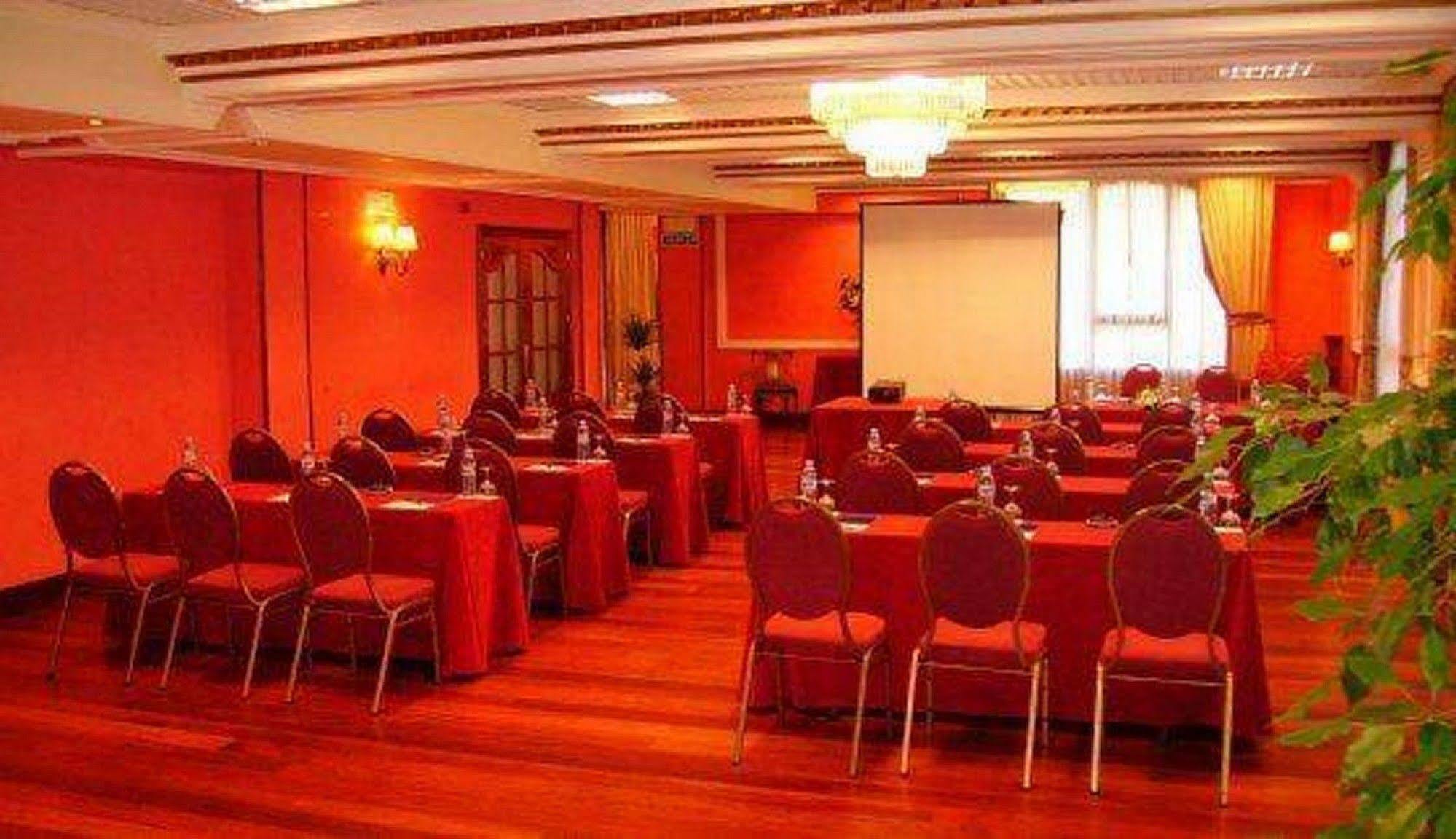 Tryp Bilbao Sondika Hotel Zařízení fotografie